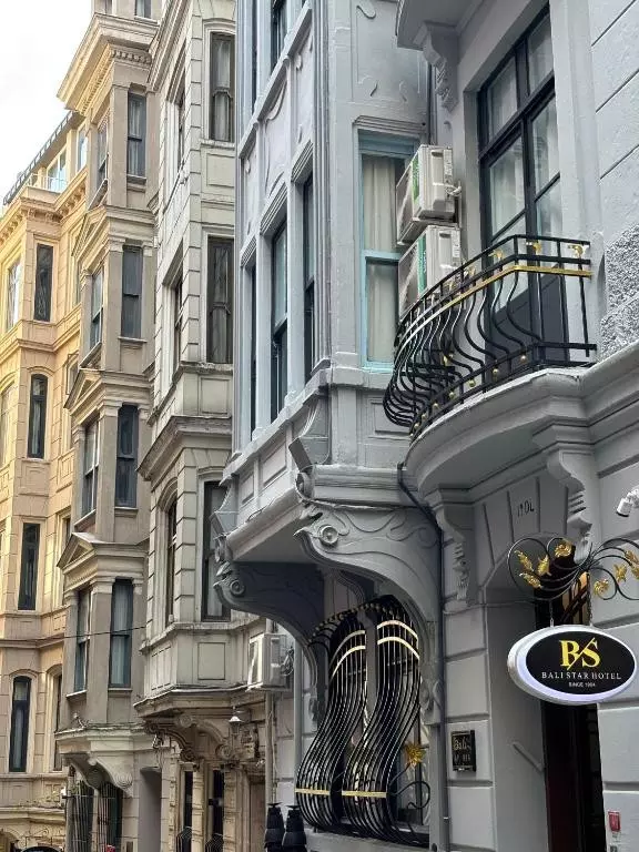 هتل بالی استار سیتی استانبول